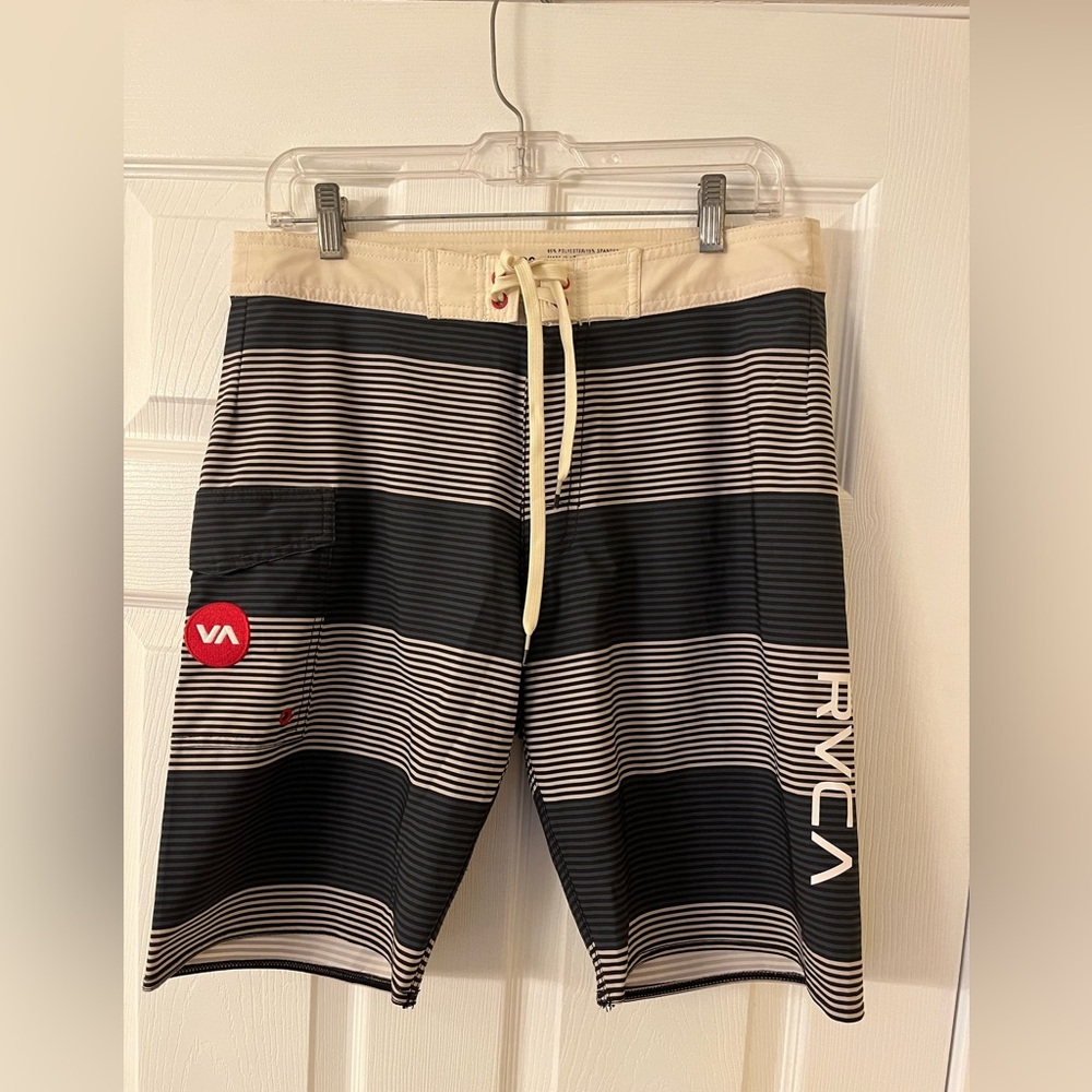 RVCA Men's Blue and Cream Striped Swim/Board Shorts